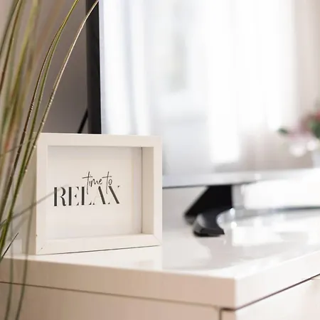 Serene 2-bedroom Flat With Garden View In Benfica Lissabon